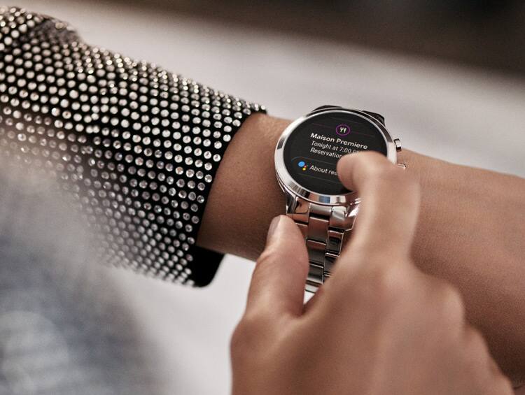 Video: Introducing Michael Kors Access