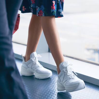 michael michael kors olympia leather and scuba trainer